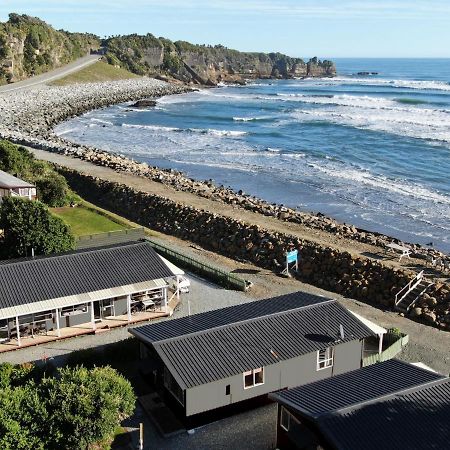 Punakaiki Beachfront Motels ภายนอก รูปภาพ