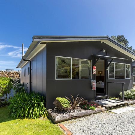 Punakaiki Beachfront Motels ภายนอก รูปภาพ