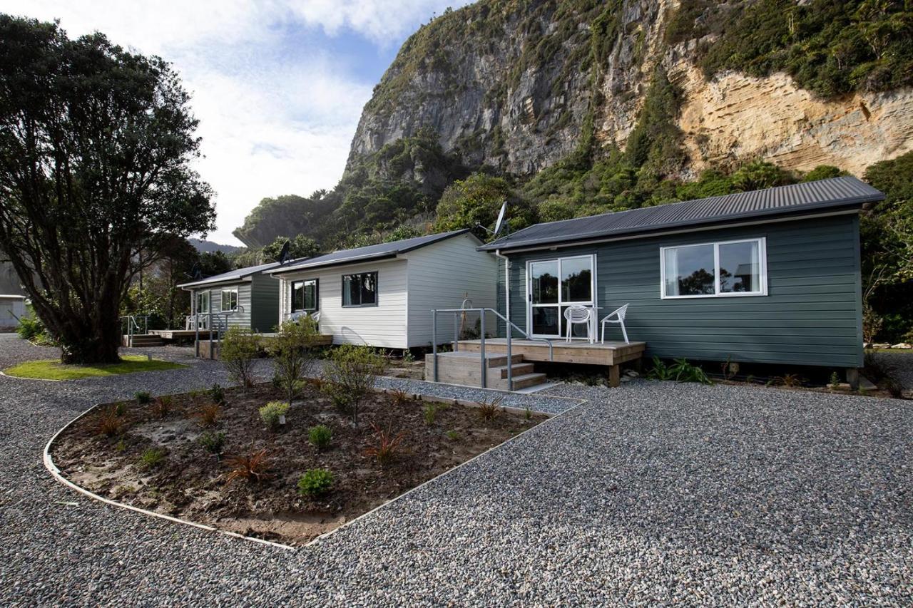 Punakaiki Beachfront Motels ภายนอก รูปภาพ