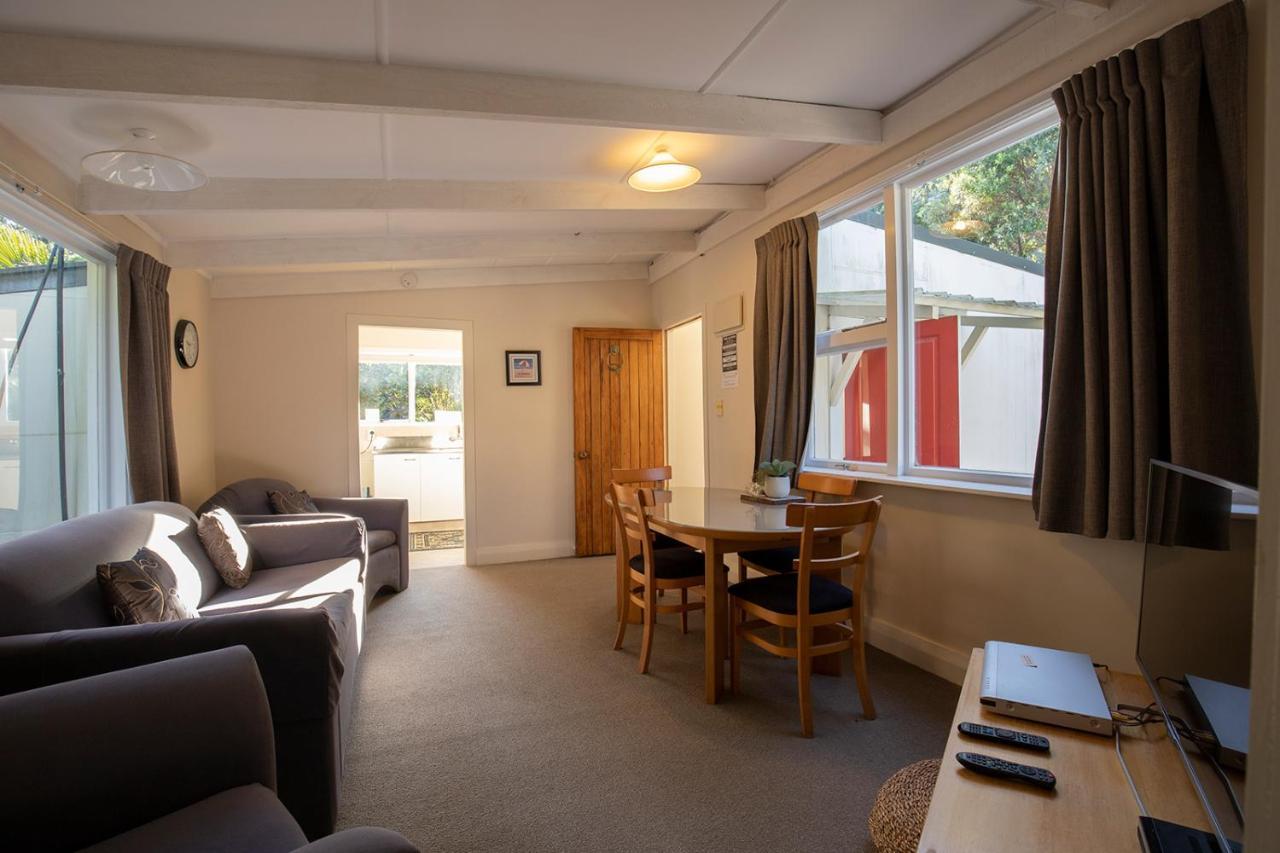 Punakaiki Beachfront Motels ภายนอก รูปภาพ