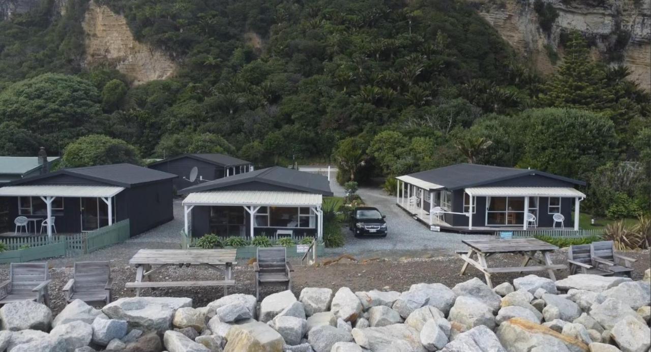 Punakaiki Beachfront Motels ภายนอก รูปภาพ