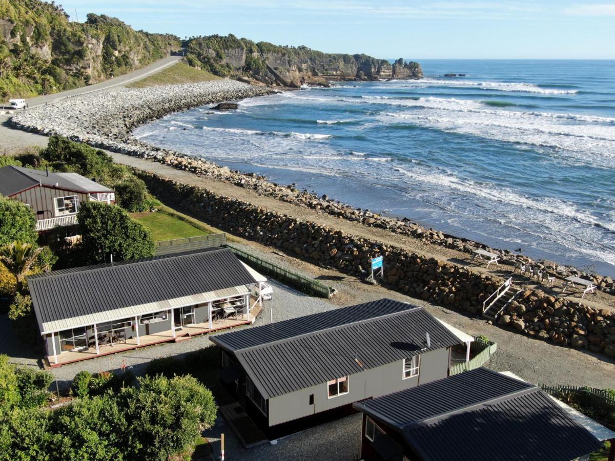 Punakaiki Beachfront Motels ภายนอก รูปภาพ