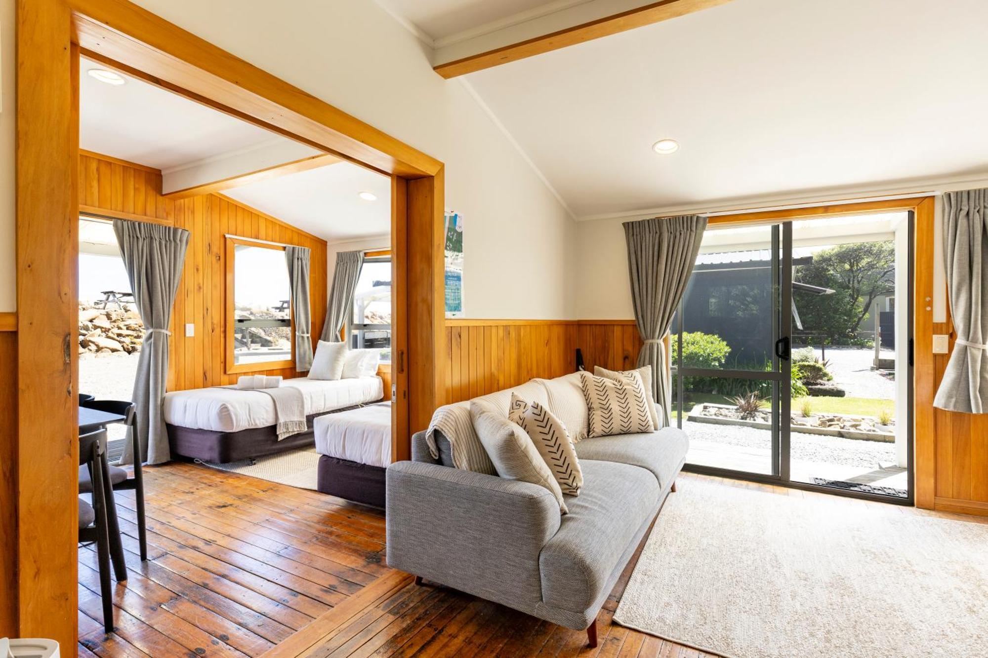 Punakaiki Beachfront Motels ภายนอก รูปภาพ